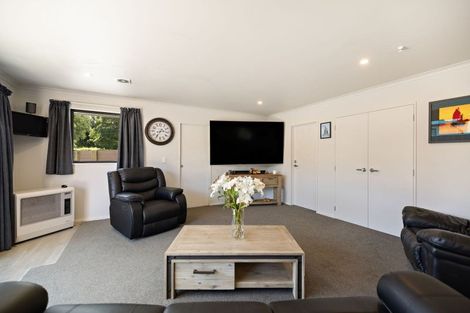 Photo of property in 2 Preston Drive, Arrowtown, 9302