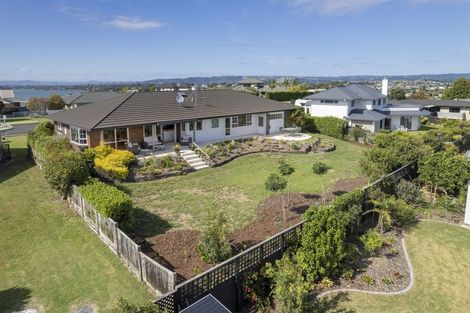 Photo of property in 106 Hamurana Road, Omokoroa, 3114