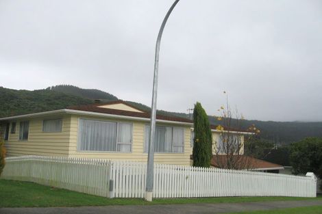 Photo of property in 73 Oriel Avenue, Tawa, Wellington, 5028