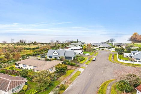 Photo of property in 10 Gemini Place, Kawaha Point, Rotorua, 3010