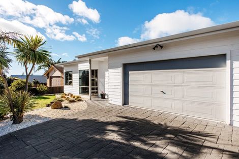 Photo of property in 5 Panorama Place, Coastlands, Whakatane, 3120