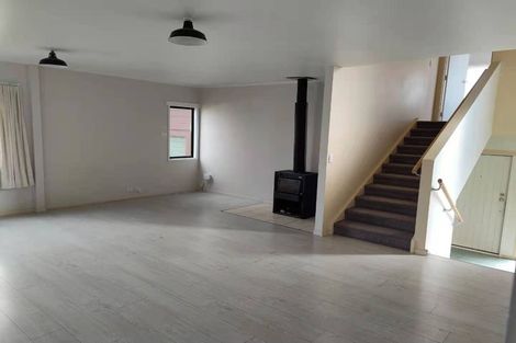 Photo of property in 15 Mona Vale, West Harbour, Auckland, 0618