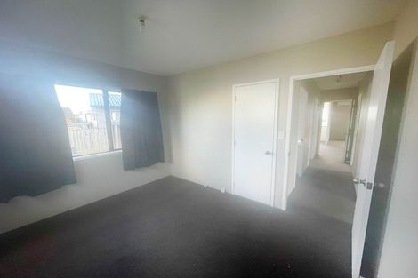 Photo of property in 3/10 Solveig Place, Randwick Park, Auckland, 2105