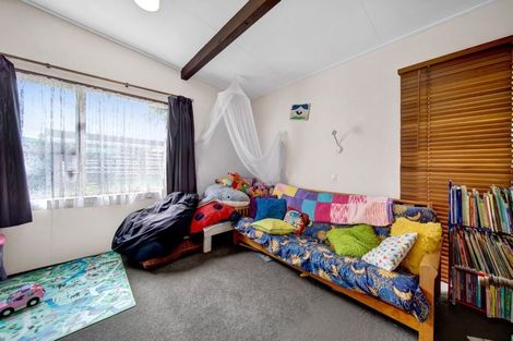 Photo of property in 3/2a Julian Place, Westown, New Plymouth, 4310