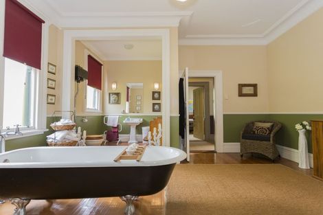 Photo of property in 1 Alt Street, Oamaru North, Oamaru, 9400