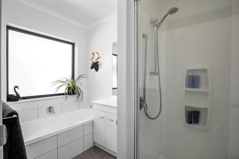 Photo of property in 4 Farrier Court, Cromwell, 9310