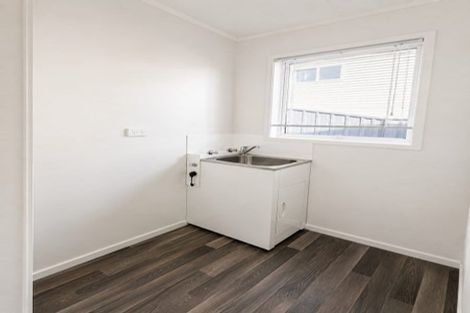 Photo of property in 1/21 Bonito Place, Bayview, Auckland, 0629