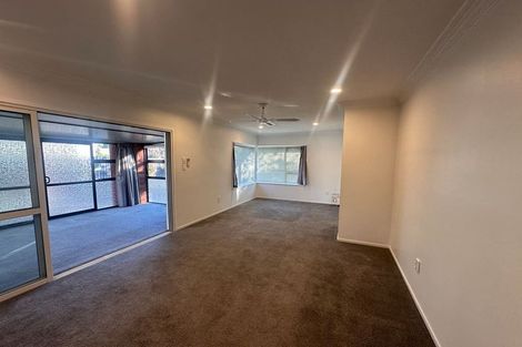 Photo of property in 3 Cranbrook Avenue, Burnside, Christchurch, 8053