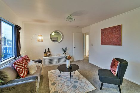 Photo of property in 1/12 De Bloge Place, Clendon Park, Auckland, 2103