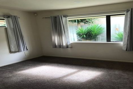 Photo of property in 10 West Palms Way, Pukekohe, 2120