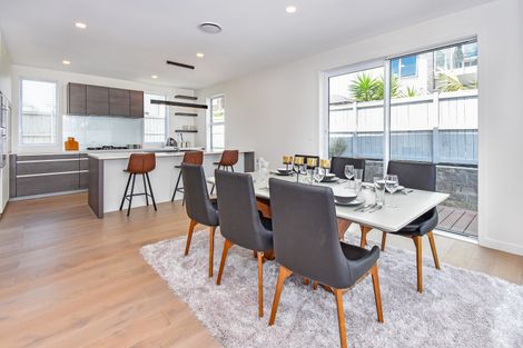 Photo of property in 16 Milano Boulevard, Karaka, Papakura, 2113