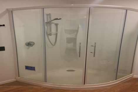 Photo of property in 104b Glanmire Road, Newlands, Wellington, 6037