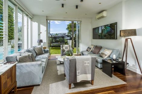 Photo of property in 2a Clifton Road, Hauraki, Auckland, 0622
