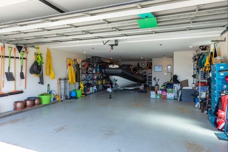 Photo of property in 1/852 Wily Terrace, Acacia Bay, Taupo, 3330