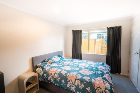 Photo of property in 10 Fernlea Avenue, Kelvin Grove, Palmerston North, 4414