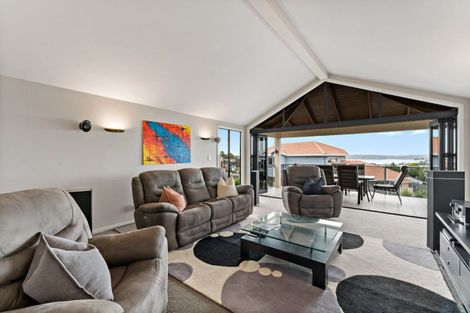 Photo of property in 157e Hobsonville Road, West Harbour, Auckland, 0618