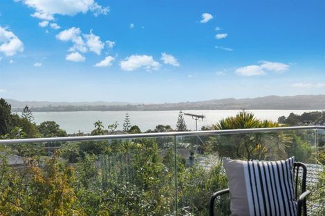 Photo of property in 2/54 Alexander Street, Cockle Bay, Auckland, 2014