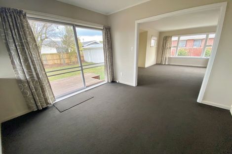 Photo of property in 52 Dunstan Crescent, Hornby, Christchurch, 8042