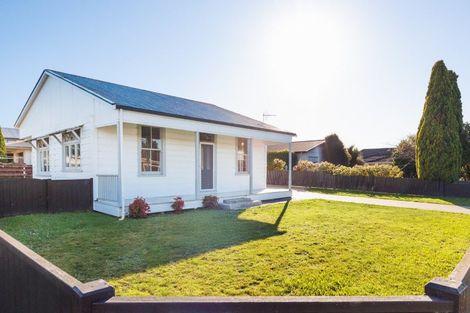 Photo of property in 16 Queen Street, Feilding, 4702