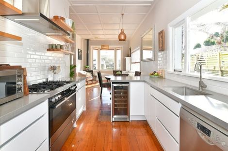 Photo of property in 1/9 Cresta Avenue, Beach Haven, Auckland, 0626