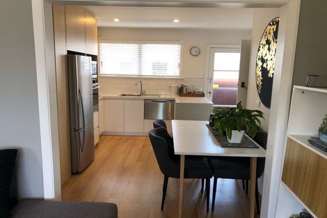 Photo of property in 2/18 Colligan Street, Upper Riccarton, Christchurch, 8041