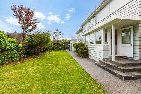 Photo of property in 9 Karamu Street, Eastbourne, Lower Hutt, 5013