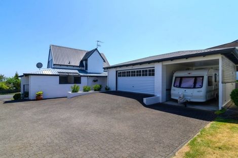 Photo of property in 28 Mark Place, Lynmore, Rotorua, 3010