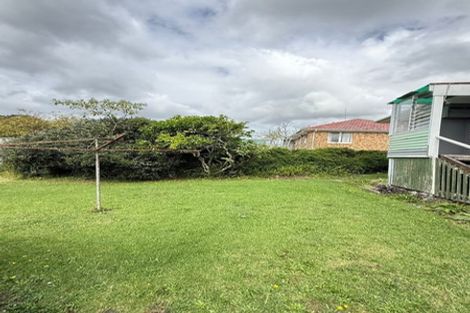 Photo of property in 52 Seymour Road, Sunnyvale, Auckland, 0612