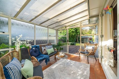 Photo of property in 224 Eastern Hutt Road, Stokes Valley, Lower Hutt, 5019