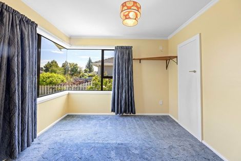Photo of property in 12 Fairmont Place, Hornby, Christchurch, 8042