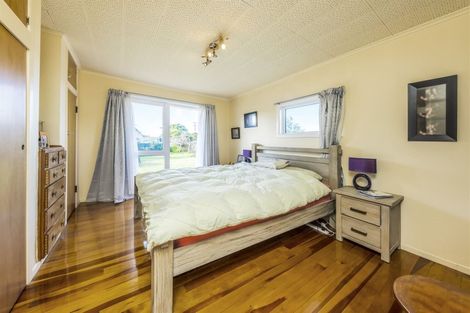 Photo of property in 2 Orakau Road, Mangere East, Auckland, 2024