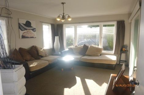 Photo of property in 620a Te Atatu Road, Te Atatu Peninsula, Auckland, 0610