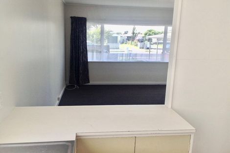 Photo of property in 9 Calgher Avenue, Waitara, 4320