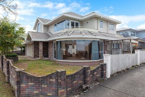 Photo of property in 13 Bluefin Way, West Harbour, Auckland, 0618