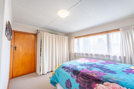 Photo of property in 8 Moorhouse Street, Waimate, 7924