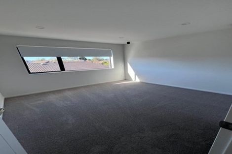 Photo of property in 31 Booralee Avenue, Botany Downs, Auckland, 2010