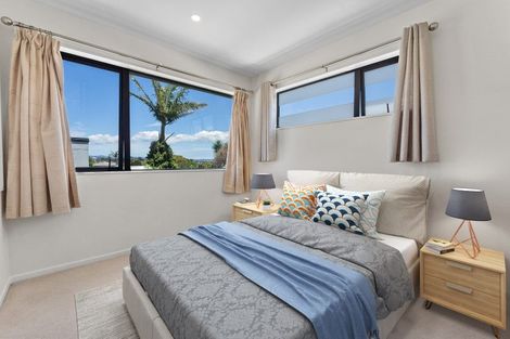 Photo of property in 5/36 Kaipatiki Road, Glenfield, Auckland, 0629