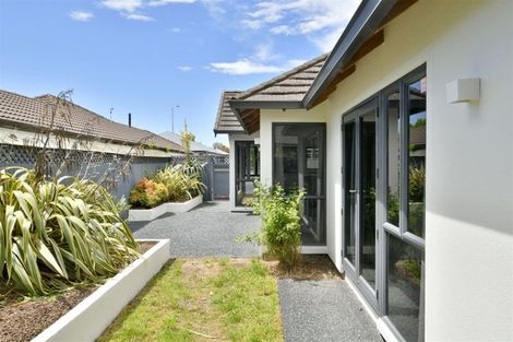 Photo of property in 273a Cranford Street, St Albans, Christchurch, 8052
