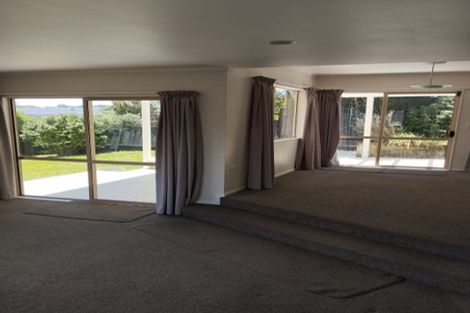 Photo of property in 21 Redfern Lane, Glenfield, Auckland, 0629