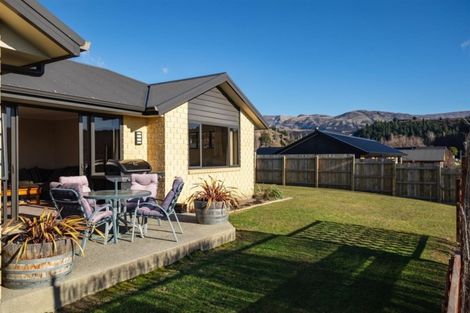 Photo of property in 33 Alice Burn Drive, Luggate, Cromwell, 9383