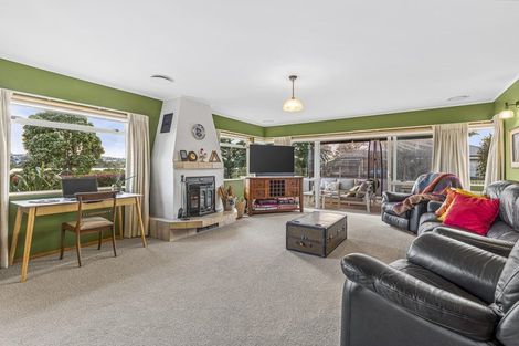 Photo of property in 48 Settlers Grove, Orewa, 0931