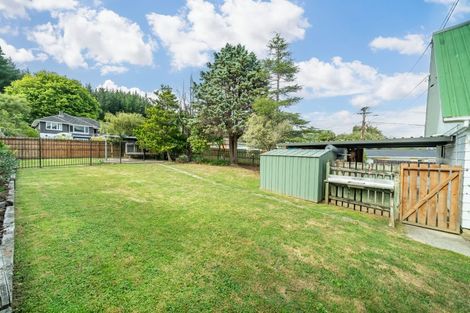 Photo of property in 1 Garth Lane, Maoribank, Upper Hutt, 5018