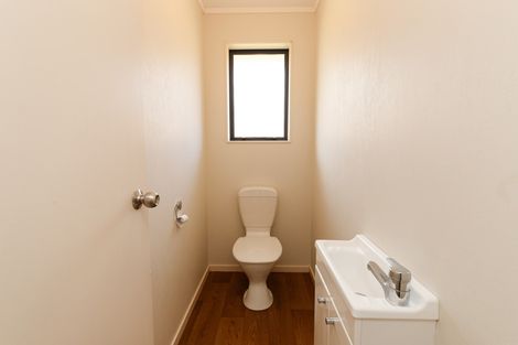 Photo of property in 77 Parnell Heights, Kelvin Grove, Palmerston North, 4414