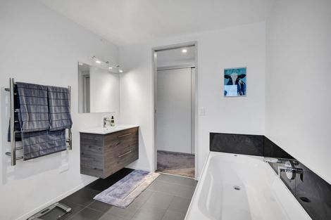 Photo of property in 5d Vardon Way, Waiwhakaiho, New Plymouth, 4312