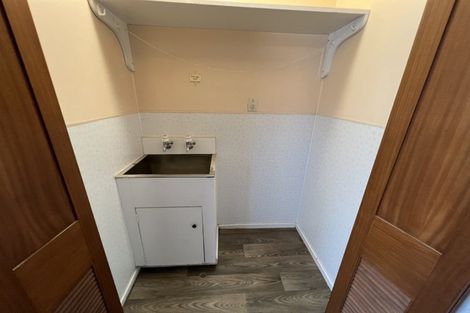 Photo of property in 6 Tiraumea Street, Palmerston North, 4410