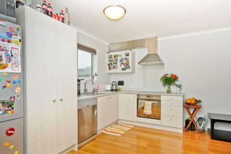 Photo of property in 83 Chiefs Court, Hamilton East, Hamilton, 3216