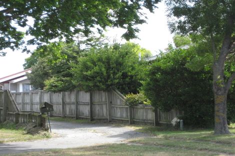 Photo of property in 2b Curzon Place, Parklands, Christchurch, 8083