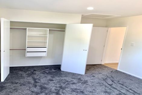 Photo of property in 11 San Ambrosio Rise, Henderson, Auckland, 0612