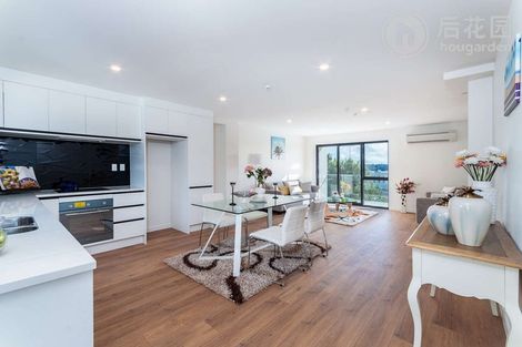 Photo of property in 5 Lilac Lane, Oteha, Auckland, 0632