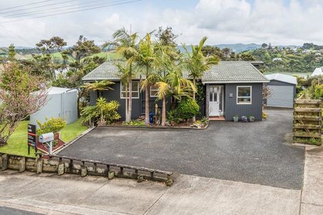 Photo of property in 3 Kanuka Road, Sandspit, Warkworth, 0982